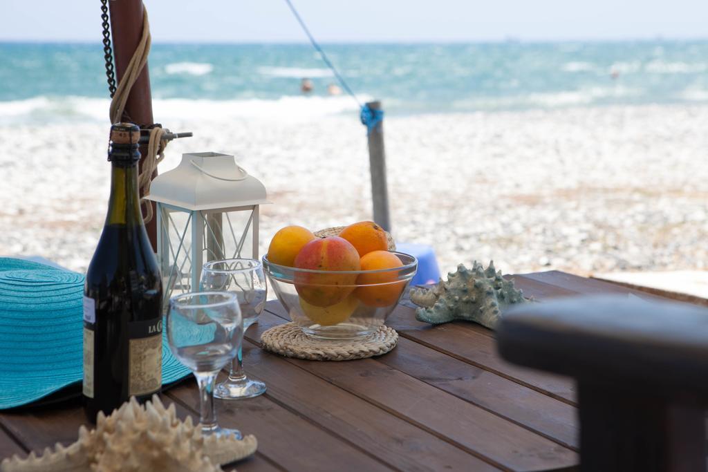 Aquarian Beachfront Apartment Larnaca Exterior photo